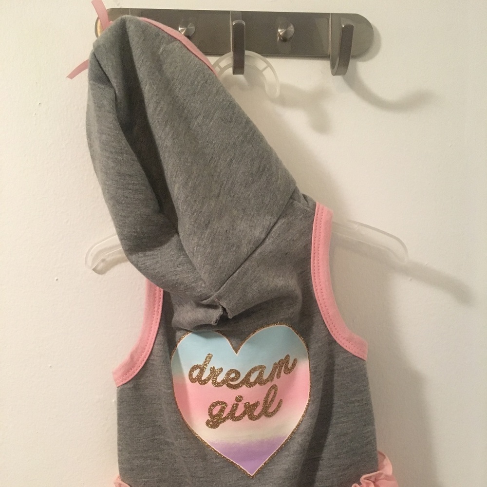 FASHIONABLE DOG HOODIE!